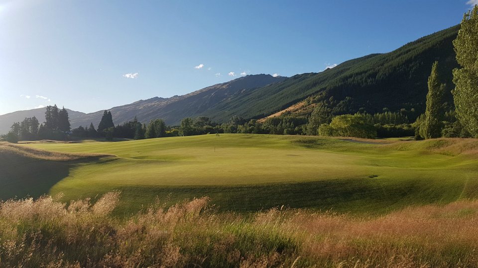 <h2>2019 New Zealand & Sydney Golf Cruise</h2>Azamara Quest (Jan)