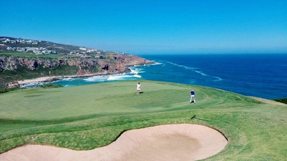 <h2>The Best of South Africa 2017</h2>14 Nights, 4 on Safari | 5 Rounds | Wine Tours & Sightseeing | November 3 – 17